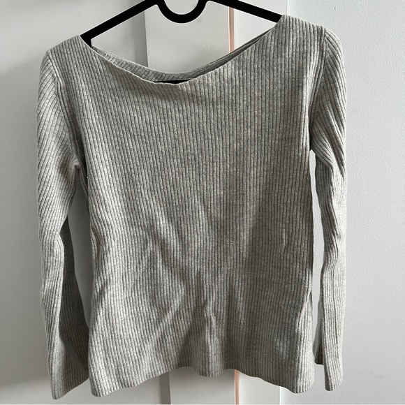 Babaton wool blend sweater in heather gray in size US XS - Picture 2 of 8
